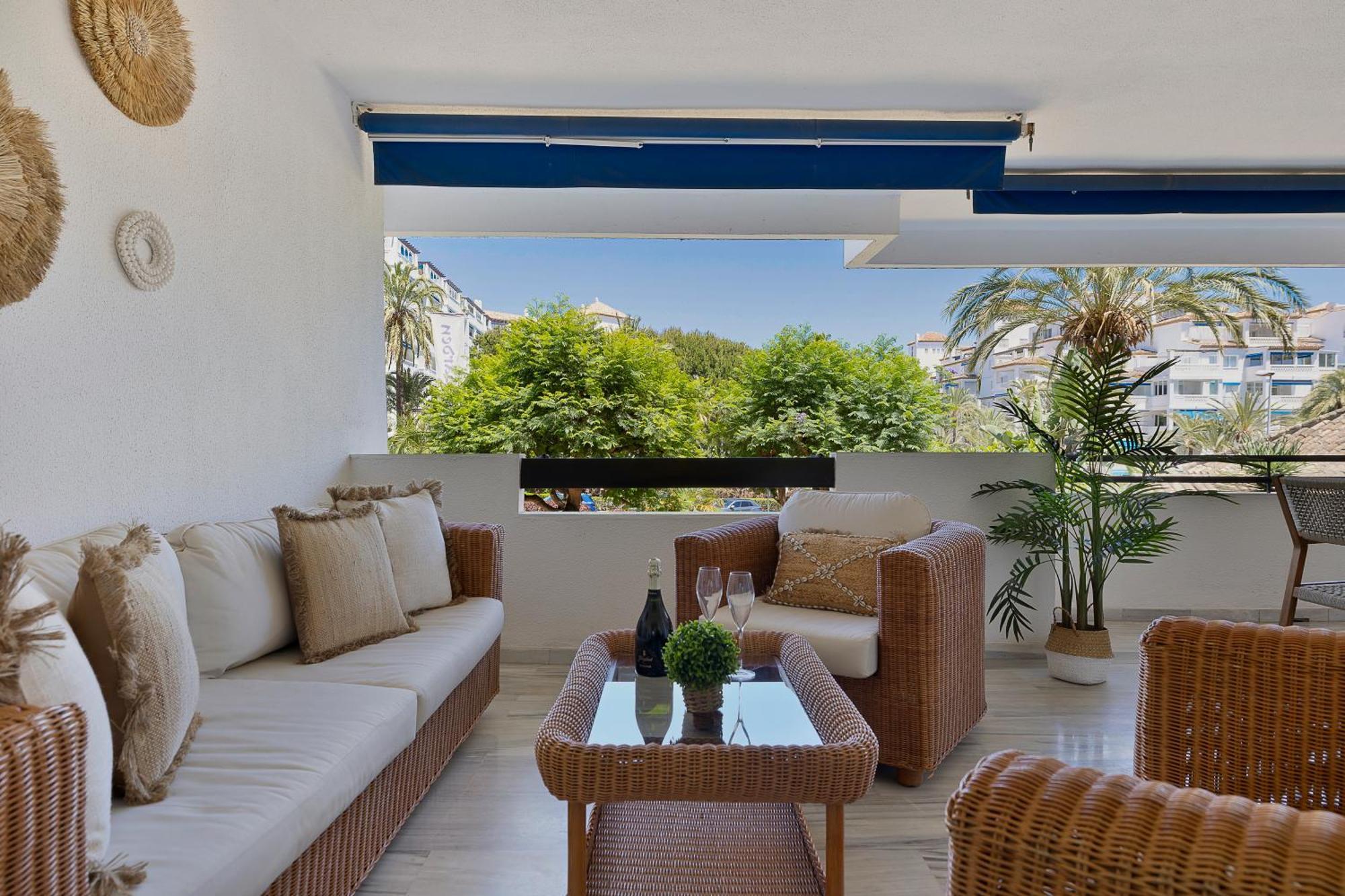 2 Bedroom Apartment In Medina Garden - Puerto Banus Marbella Dış mekan fotoğraf