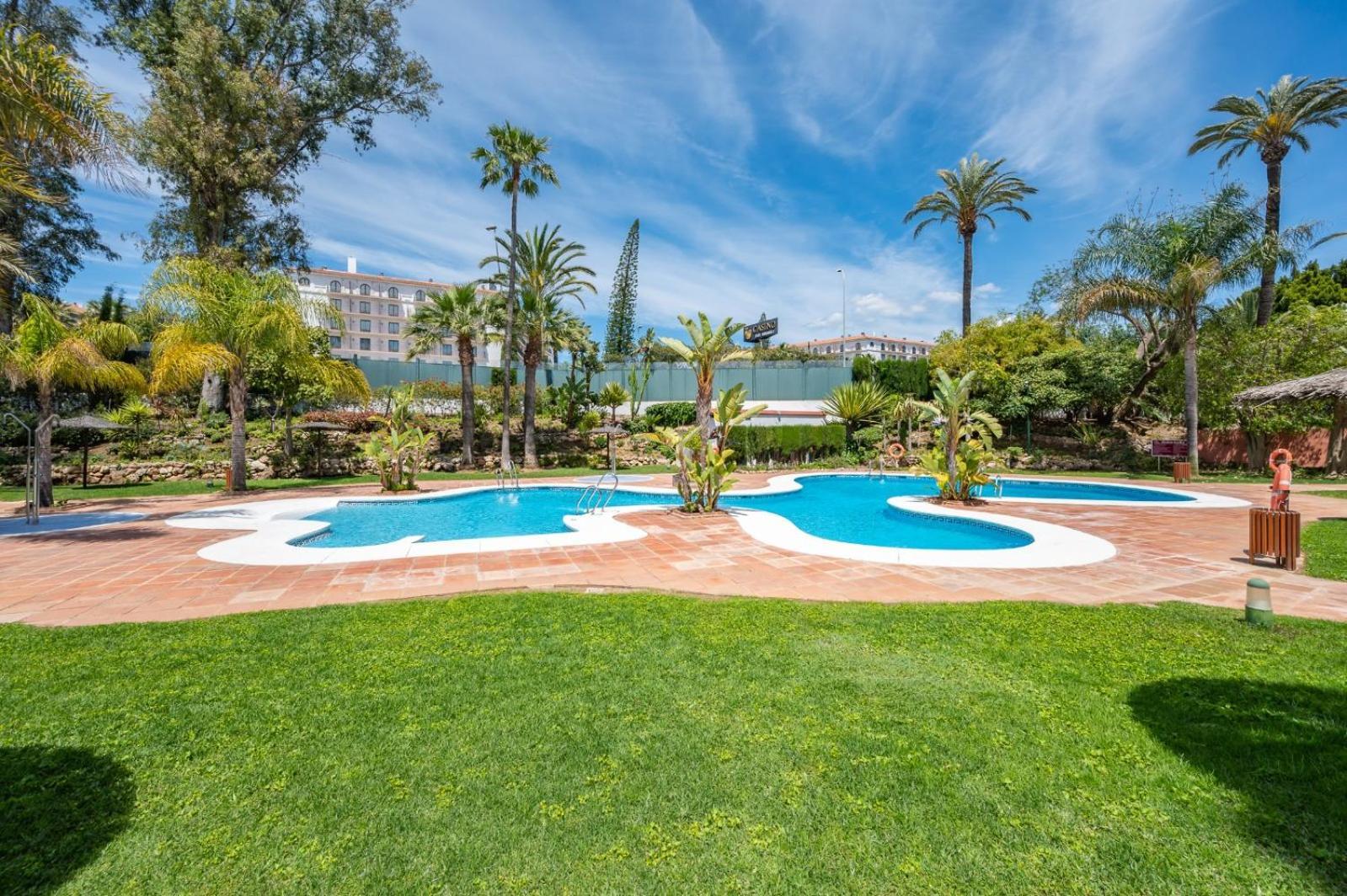 2 Bedroom Apartment In Medina Garden - Puerto Banus Marbella Dış mekan fotoğraf